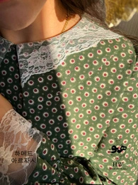 مانتو پیراهنی جلو بسته لینن درجه یک زمینه سبز و آبی طرح Strawberry کد ۳۷۶